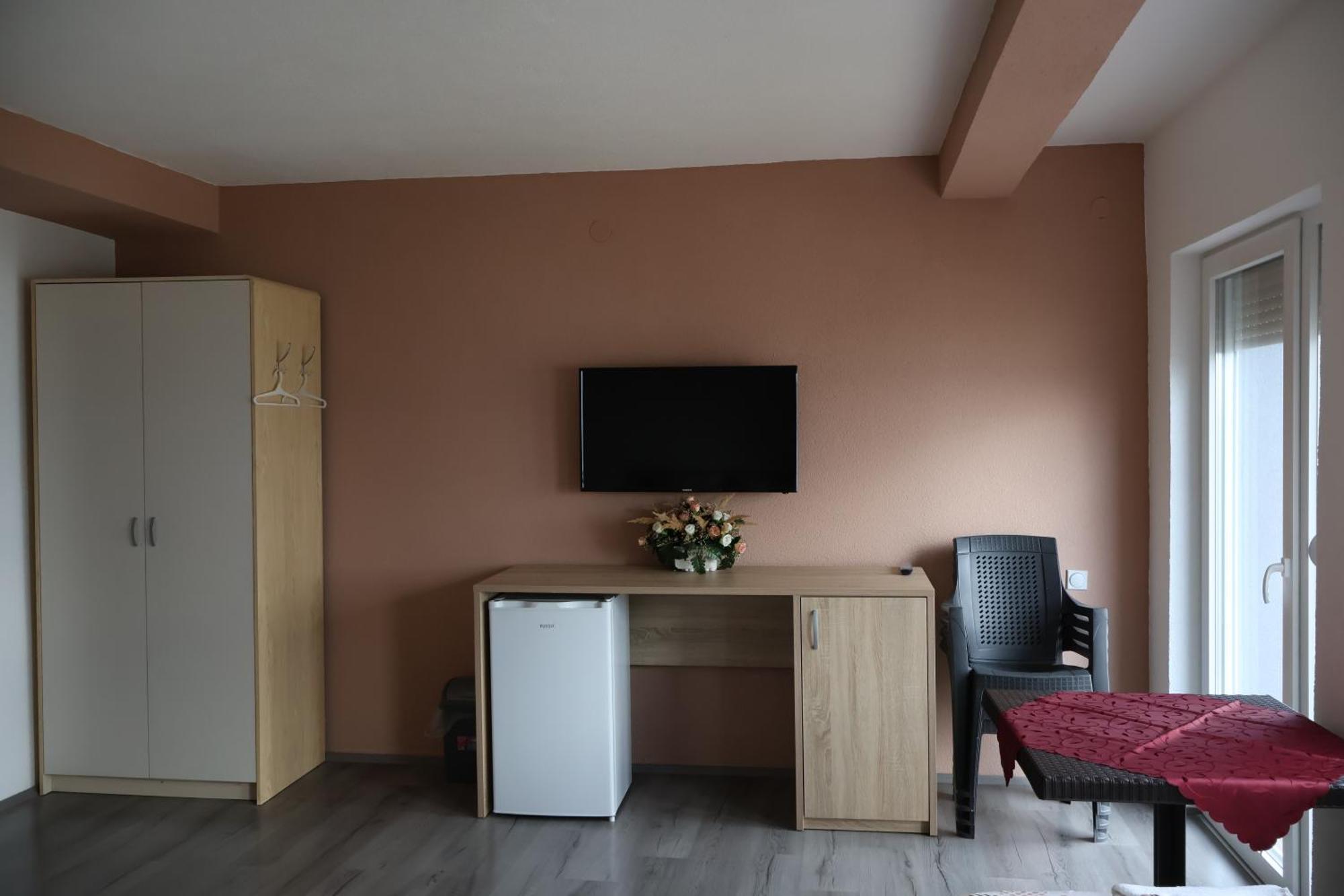 Ajkoski Apartments Peštani المظهر الخارجي الصورة